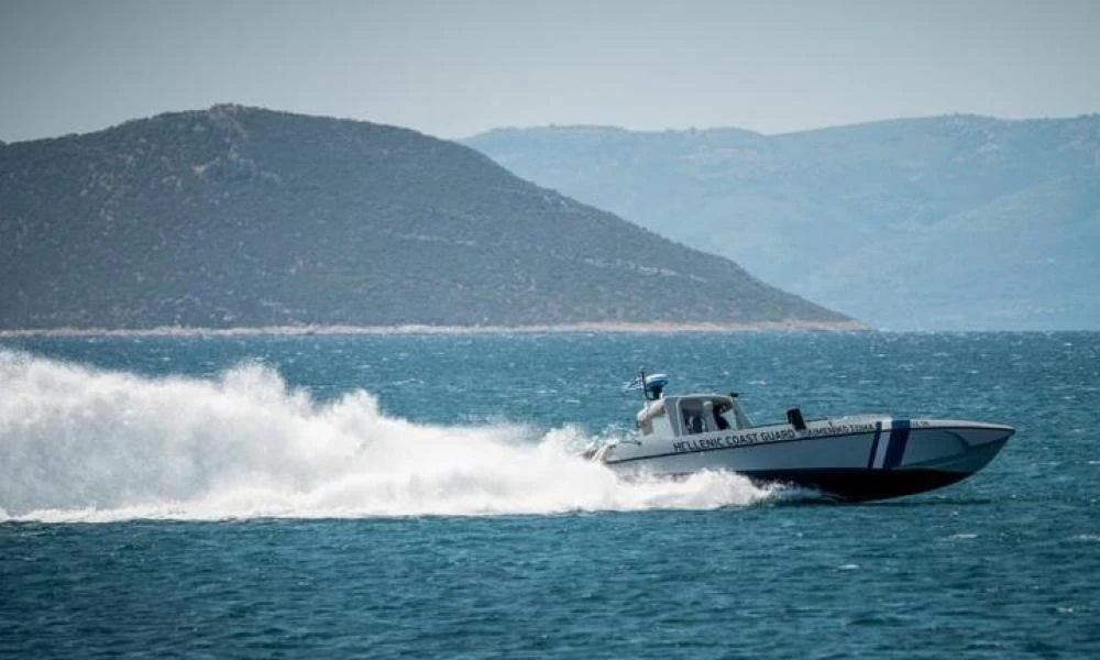 Συναγερμός στο Λιμενικό: Βυθίστηκε ιστιοφόρο με 9 επιβάτες στον Πόρο